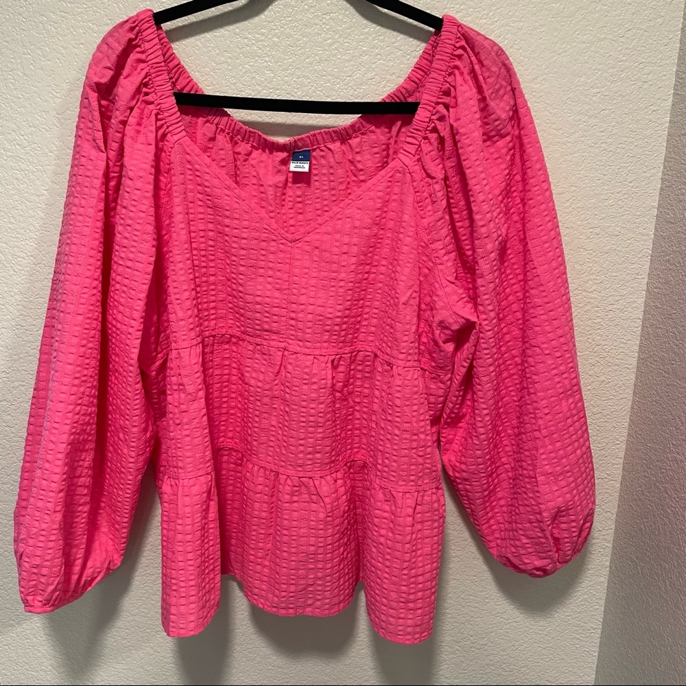 Old Navy Statement Sleeve Peplum Top- size XL